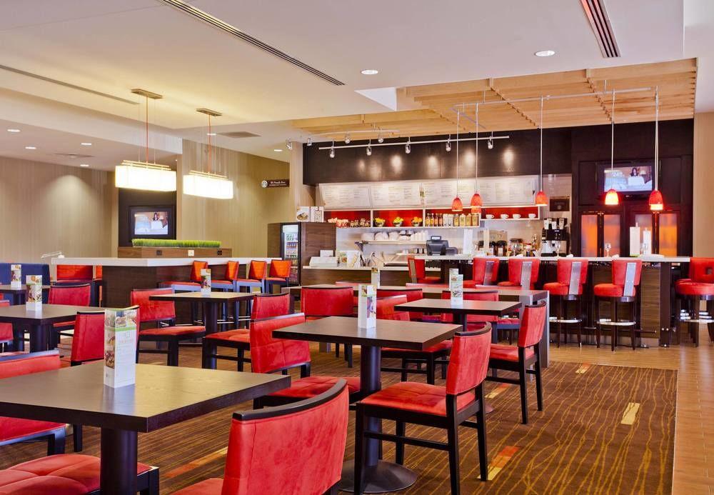 מלון Courtyard Charlotte Airport North מראה חיצוני תמונה