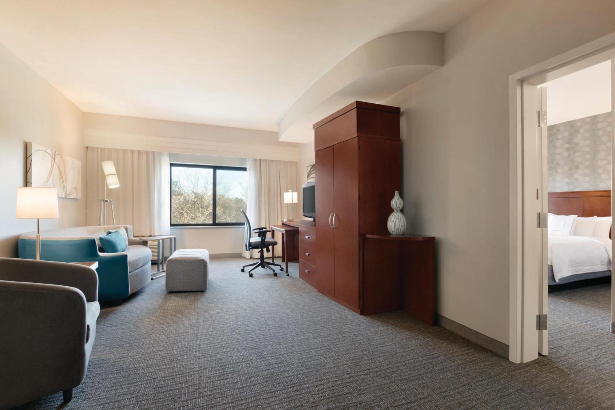 מלון Courtyard Charlotte Airport North מראה חיצוני תמונה