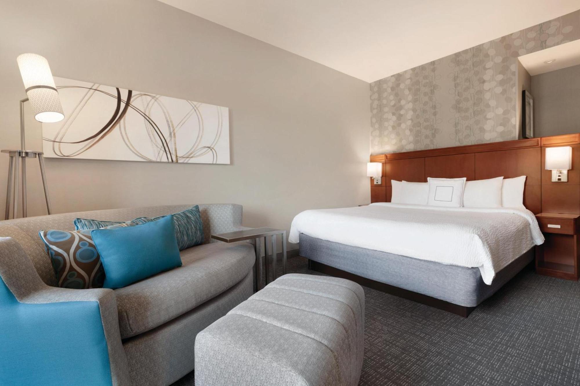 מלון Courtyard Charlotte Airport North מראה חיצוני תמונה