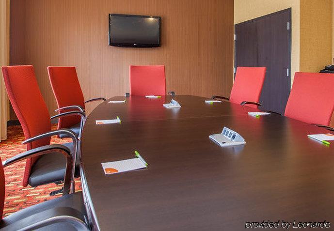 מלון Courtyard Charlotte Airport North עסק תמונה