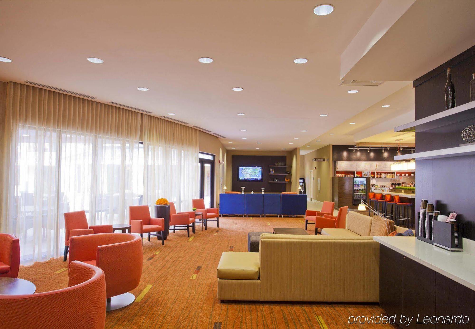 מלון Courtyard Charlotte Airport North מראה חיצוני תמונה